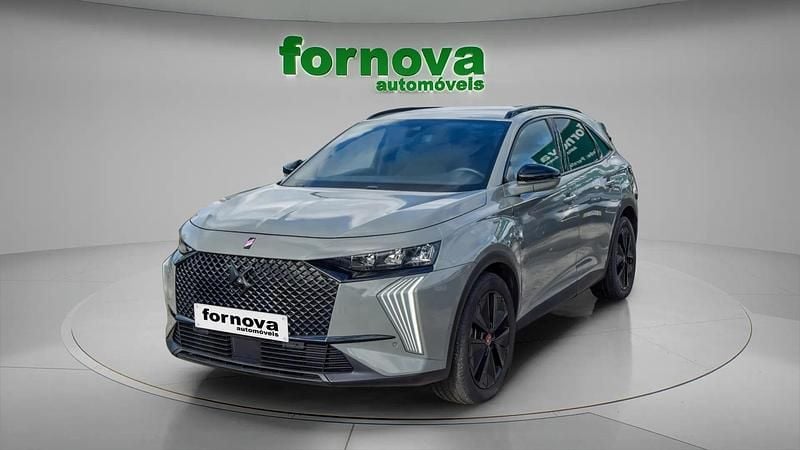 Cinza Usado 2023 DS Automobiles DS7 Crossback Performance SUV | € 37.900 - Imagem 1/4
