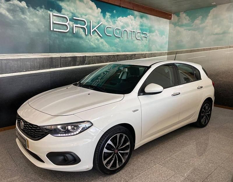 Branco Usado 2017 Fiat Tipo | € 9.990 (Preço justo) - Imagem 1/4