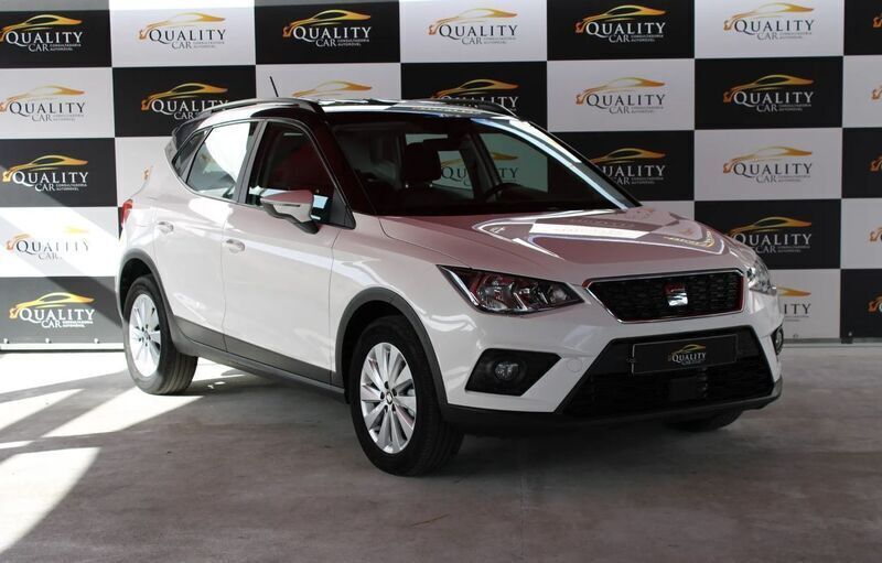 Branco Usado 2020 Seat Arona Style SUV | € 15.990 (Preço justo) - Imagem 1/4