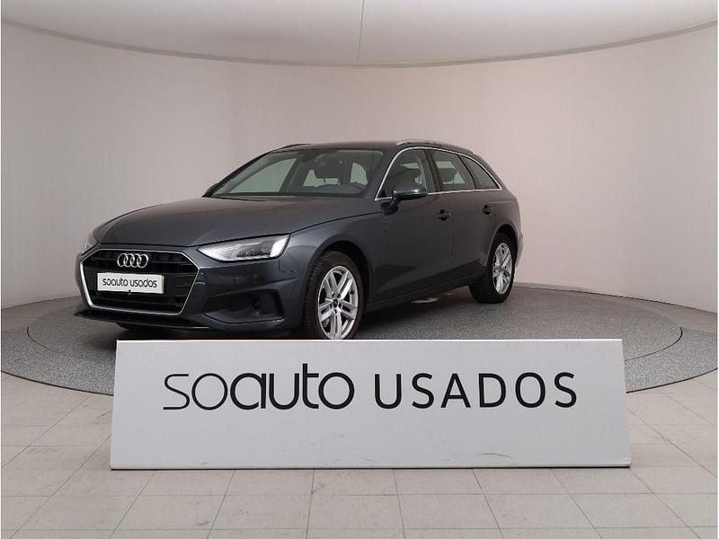 Cinzento escuro metalizado Usado 2021 Audi A4 Advanced Carrinha | € 25.990 (Bom preço) - Imagem 1/4
