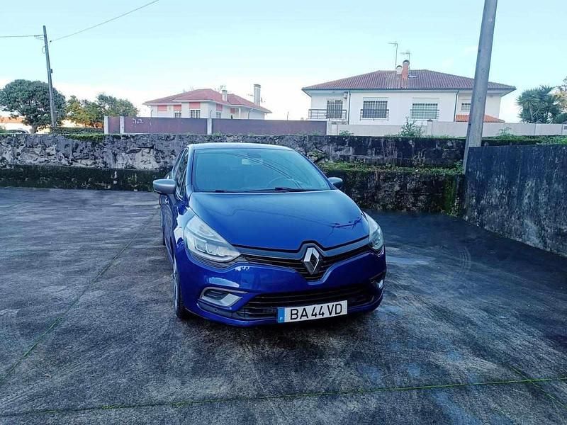 Usado Renault Clio IV 118 HP (86 kW) 2017 Azul Citadino