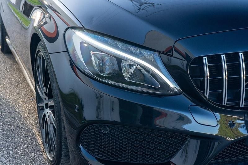 Usado Mercedes C180 AMG line 116 HP (85 kW) 2015 Preto Sedan