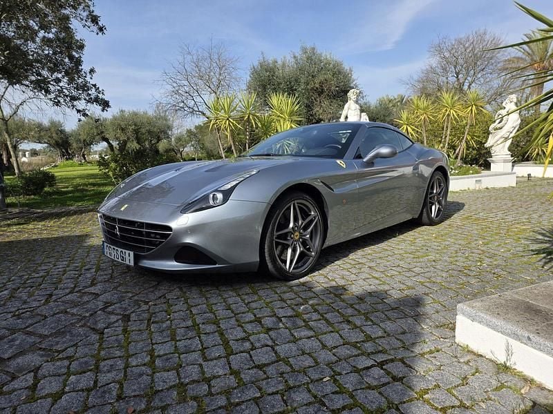 Usado Ferrari California 560 HP (411 kW) 2017 Cinza Cabrios