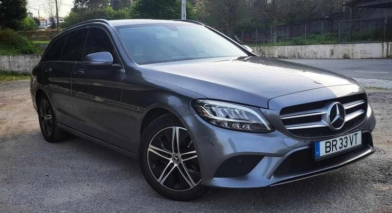 Cinzento Usado 2019 Mercedes C200 | € 23.500 (Preço justo) - Imagem 1/4