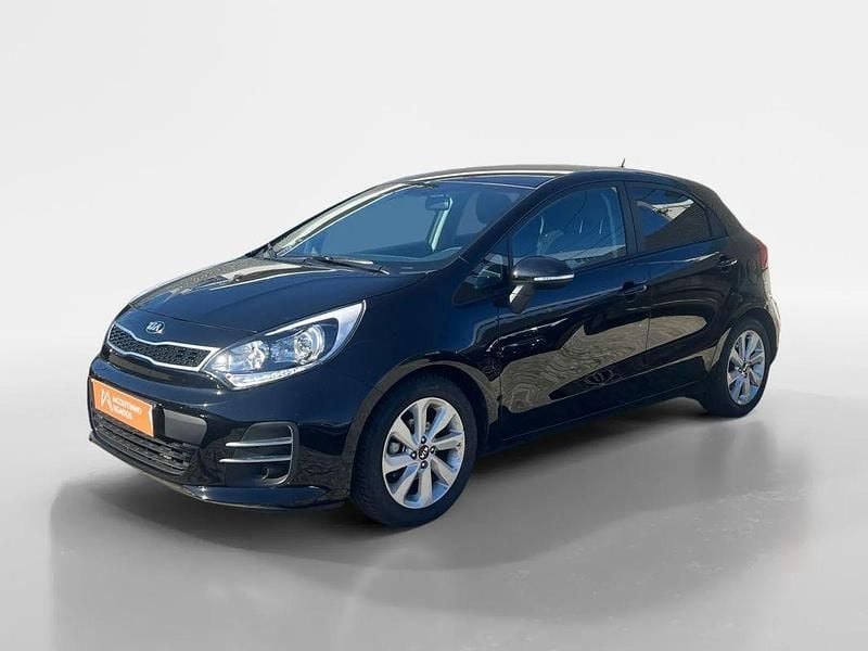 Preto Usado 2016 Kia Rio Sedan | € 12.771 (Preço elevado) - Imagem 1/4