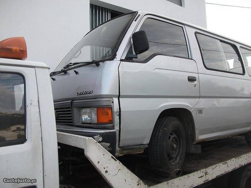 Nissan urvan e24