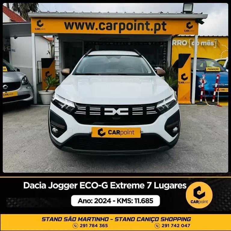 Branco Usado 2024 Dacia Jogger Extreme Citadino | € 24.900 - Imagem 1/4