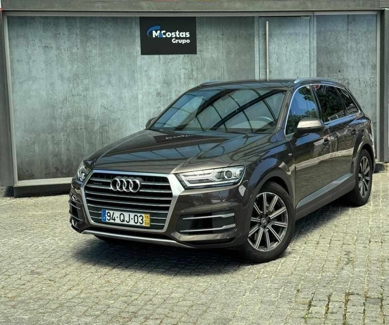 Outra Usado 2015 Audi Q7 S-Line SUV | € 44.900 - Imagem 1/4