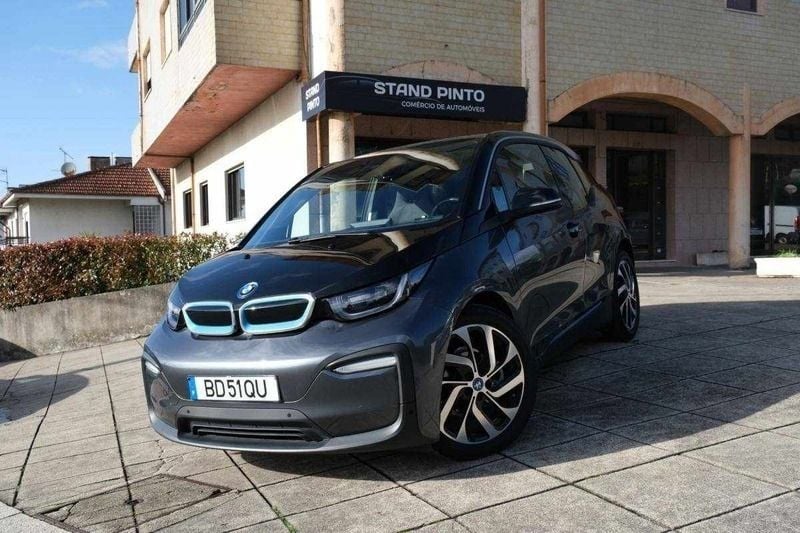 Cinzento Usado 2020 BMW i3 Efficient Dynamics Citadino | € 24.950 (Preço justo) - Imagem 1/4