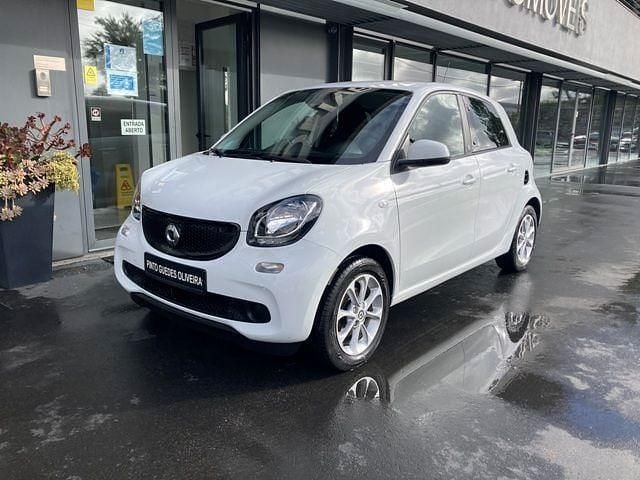 Usado Smart ForFour Electric Drive 60 kW (82 HP) 2019 Branco