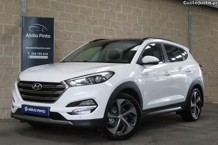 Usado Hyundai Tucson Premium 136 HP (100 kW) 2017 Branco SUV