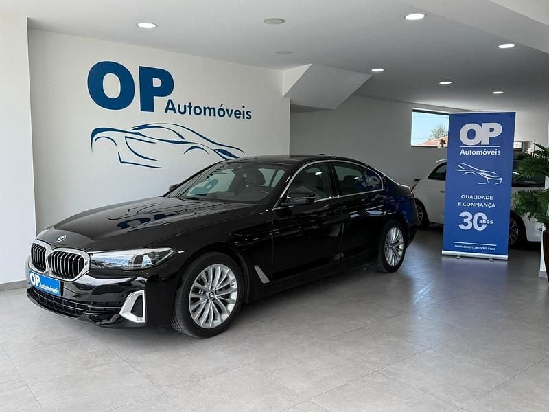 Preto Usado 2021 BMW 520 Efficient Dynamics Sedan | € 34.450 (Preço justo) - Imagem 1/4