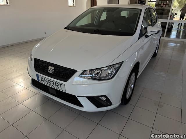 Branco Usado 2021 Seat Ibiza Style Citadino | € 14.750 (Preço justo) - Imagem 1/1