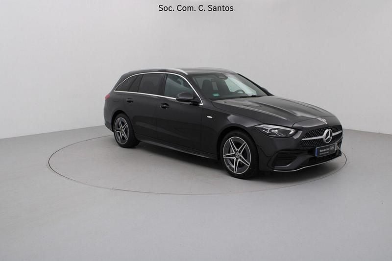 Usado Mercedes C300 AMG 204 HP (150 kW) 2025 Cinza Carrinha