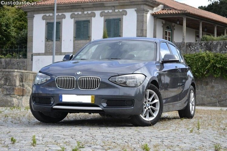 Cinza Usado 2012 BMW 118 Citadino | € 11.750 (Preço justo) - Imagem 1/1