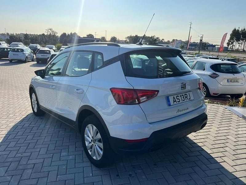 Branco Usado 2022 Seat Arona Style SUV | € 14.999 (Preço justo) - Imagem 1/4