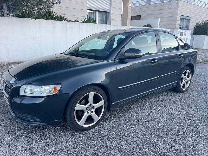 Usado 2010 Volvo S40 Sedan | € 5.250 (Preço justo) - Imagem 1/4