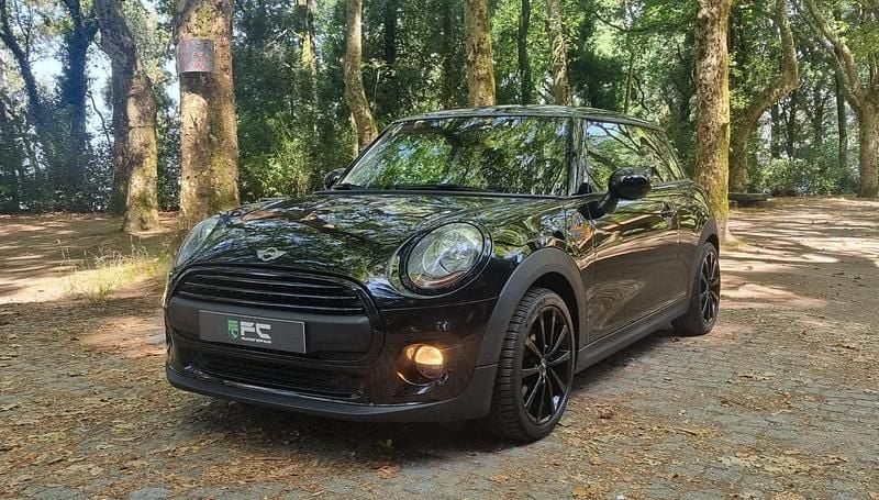 Preto Usado 2016 Mini One D Citadino | € 11.750 (Bom preço) - Imagem 1/4