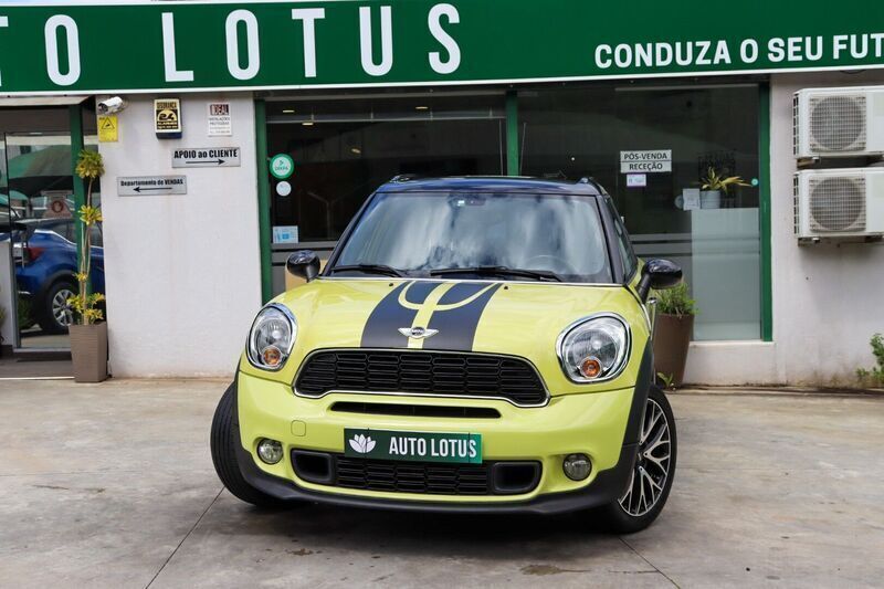 Amarelo Usado 2011 Mini Cooper D Countryman SUV | € 11.970 (Preço justo) - Imagem 1/4