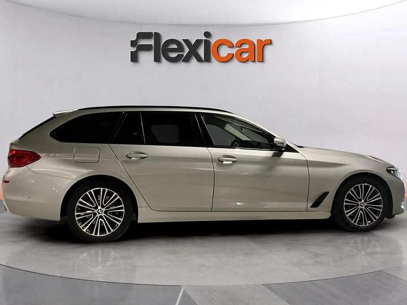 Cinza Usado 2019 BMW 525 Sport Line Carrinha | € 30.980 - Imagem 1/4