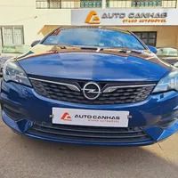 Usado Opel Astra GS Line 130 HP (95 kW) 2020 Azul escuro