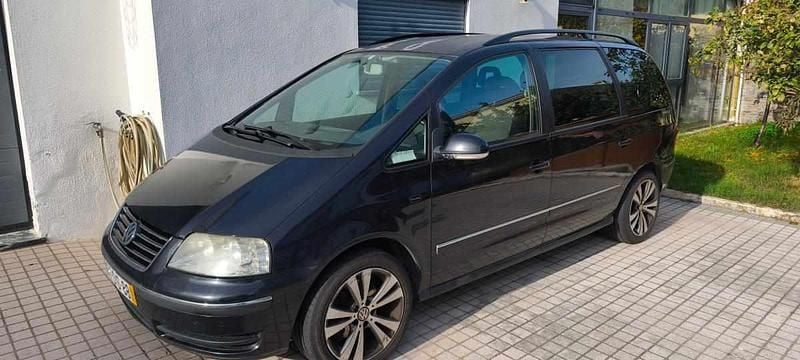 Preto Usado 2004 VW Sharan Monovolume | € 5.500 - Imagem 1/4