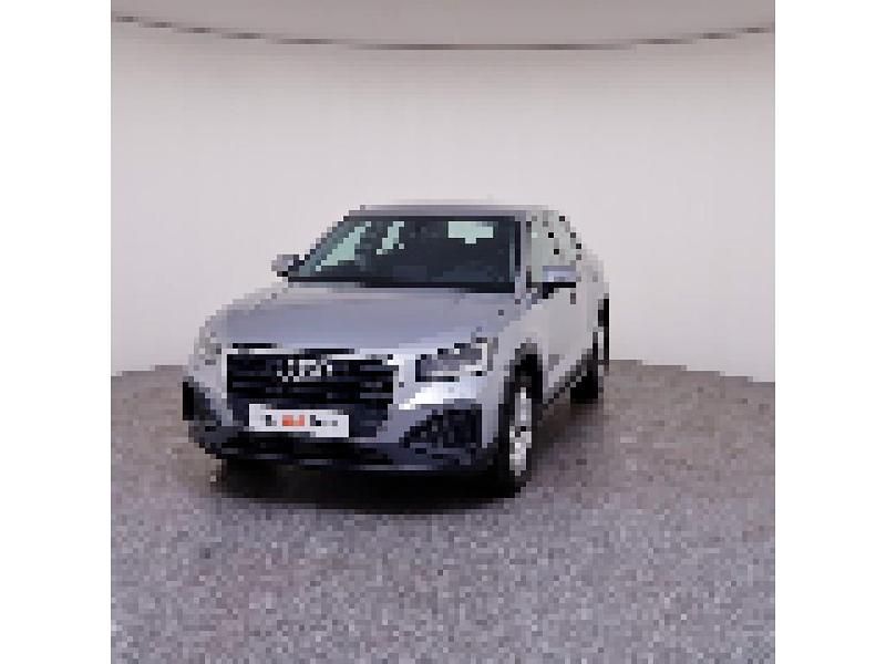 Cinzento claro metalizado Usado 2023 Audi Q2 SUV | € 22.490 (Bom preço) - Imagem 1/4