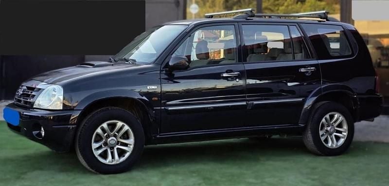 Usado Suzuki Grand Vitara 109 HP (80 kW) 2004 Preto SUV