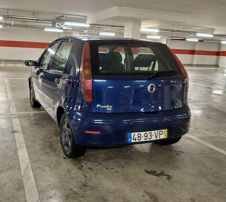 Usado Fiat Punto 75 HP (55 kW) 2003 Citadino