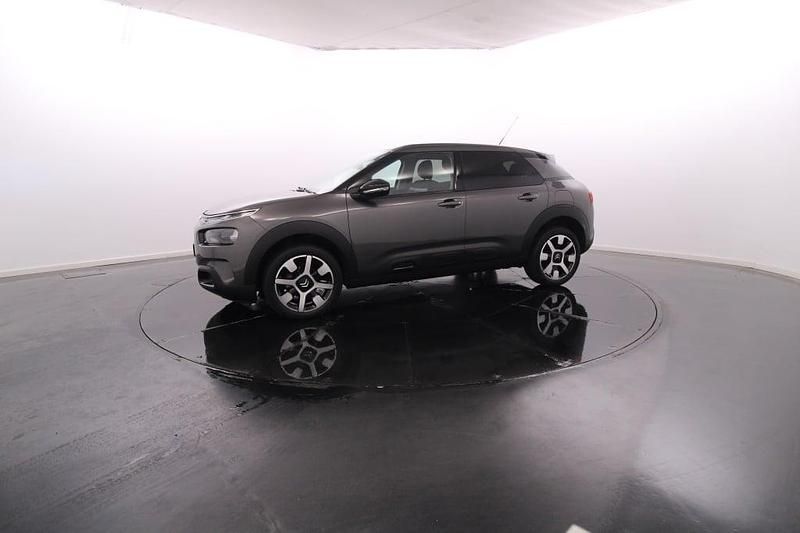 Cinza Usado 2020 Citroën C4 Shine SUV | € 19.950 (Preço justo) - Imagem 1/4