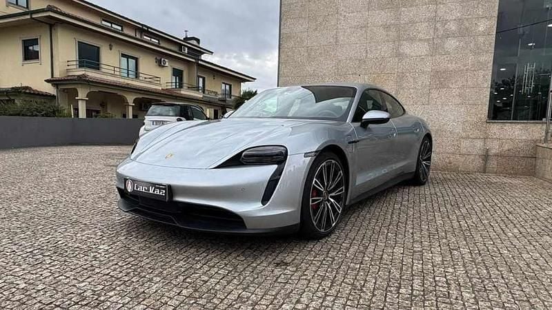 Cinzento Usado 2020 Porsche Taycan | € 59.950 (Preço justo) - Imagem 1/4