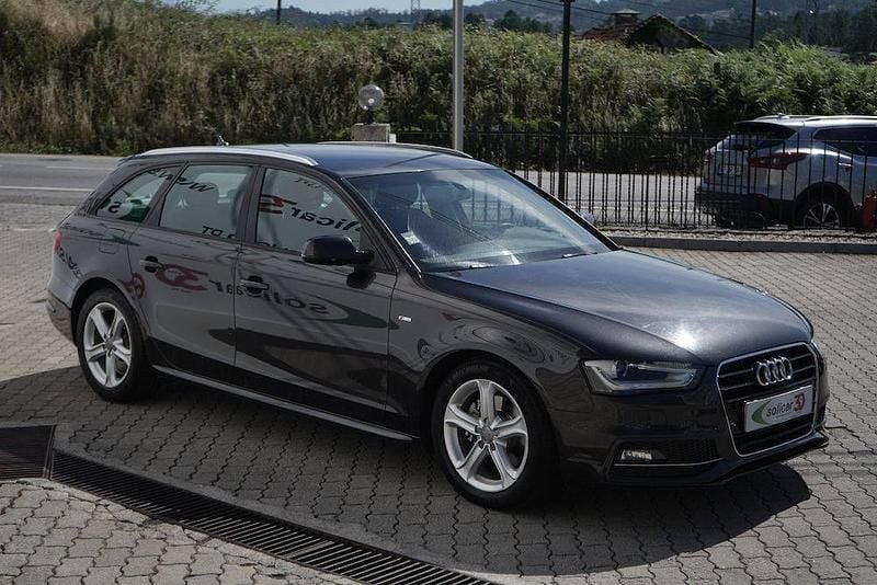 Usado Audi A4 S-Line 136 HP (100 kW) 2013 Cinza Carrinha