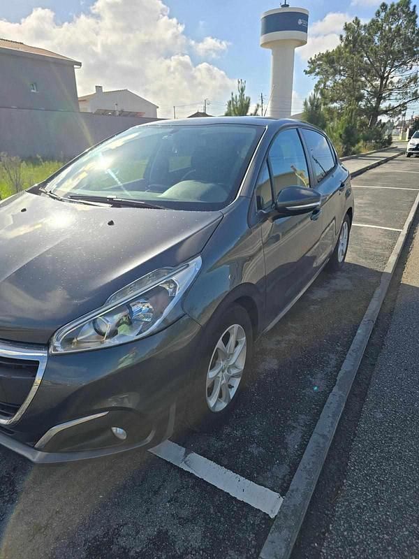 Usado Peugeot 208 75 HP (55 kW) 2016 Cinzento Citadino