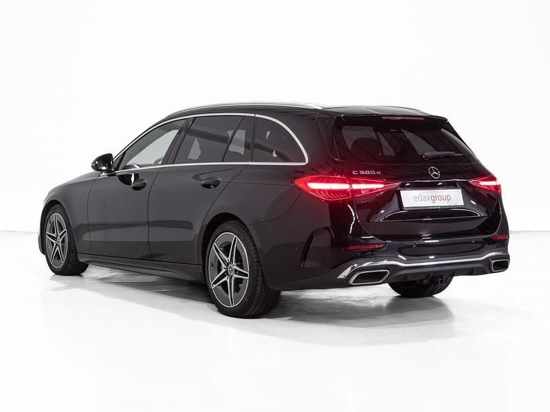 Usado Mercedes C300 AMG line 265 HP (194 kW) 2022 Preto Carrinha