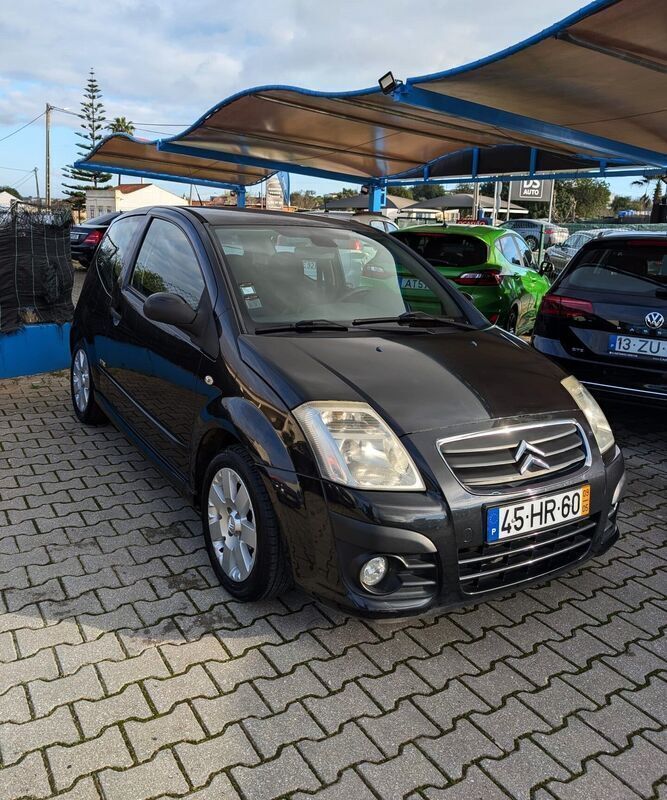 Preto Usado 2009 Citroën C2 VTR Sport Citadino | € 5.990 - Imagem 1/4