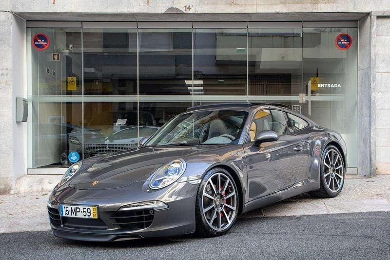 Cinzento Usado 2012 Porsche 991 | € 110.000 - Imagem 1/4