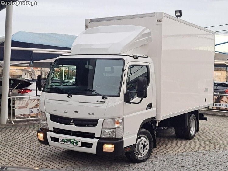 Branco Usado 2019 Mitsubishi Canter | € 29.990 (Preço justo) - Imagem 1/1