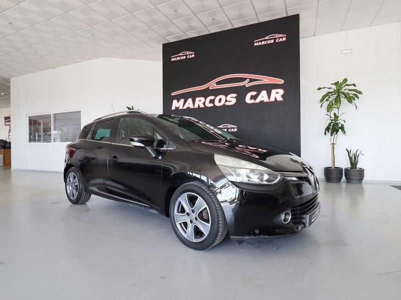 Preto Usado 2015 Renault Clio IV Carrinha | € 11.400 (Preço justo) - Imagem 1/3