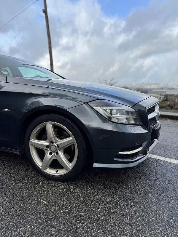 Usado Mercedes CLS250 AMG line 204 HP (150 kW) 2012 Cinza Sedan