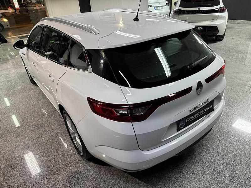 Usado Renault Mégane GrandTour Intens 115 HP (84 kW) 2020 Branco Carrinha