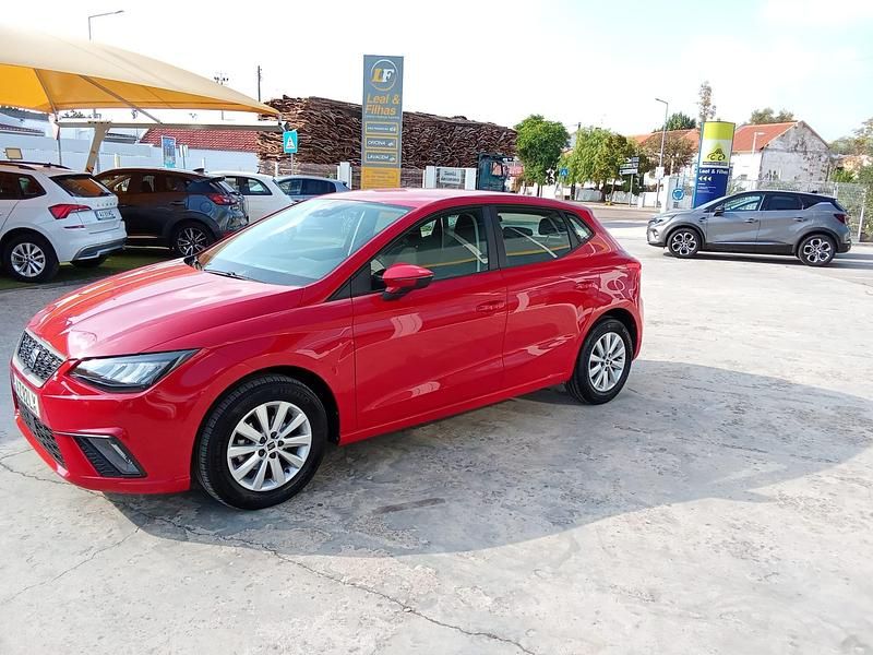 Usado Seat Ibiza Reference 95 HP (69 kW) 2023 Vermelho Citadino
