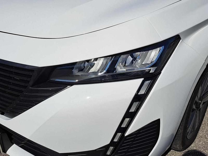 Usado Peugeot 308 SW Allure 131 HP (96 kW) 2023 Branco Carrinha