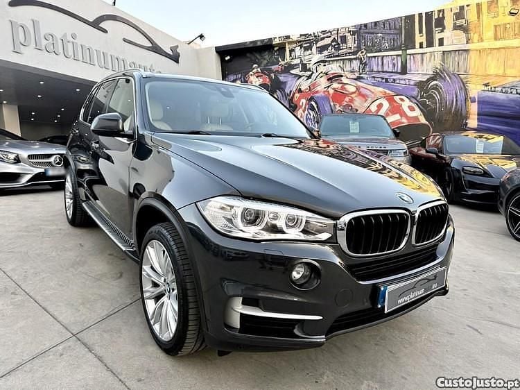 Cinza Usado 2015 BMW X5 Luxury Line SUV | € 31.950 (Preço justo) - Imagem 1/1