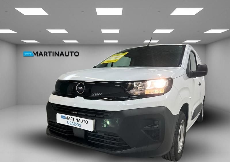Branco Usado 2025 Opel Combo Monovolume | € 19.950 (Preço justo) - Imagem 1/4