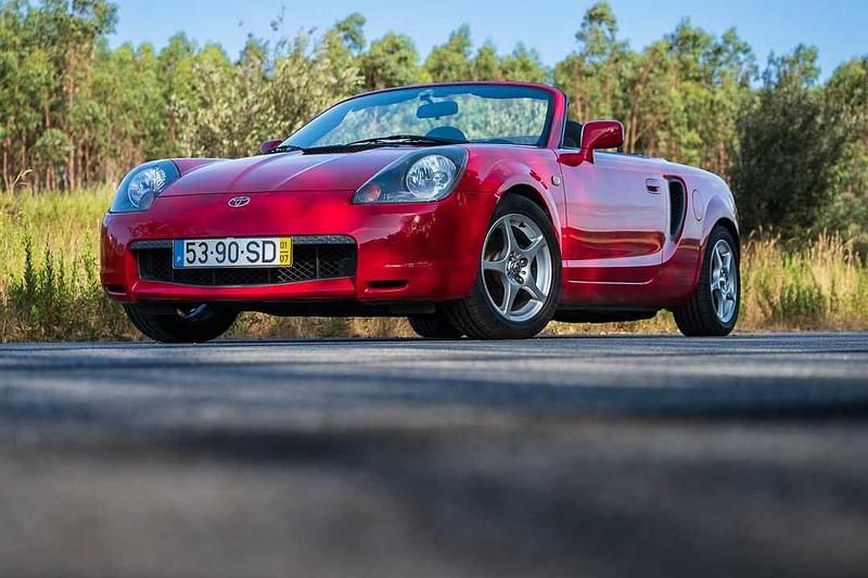 Vermelho Usado 2001 Toyota MR2 Cabrios | € 19.250 - Imagem 1/4