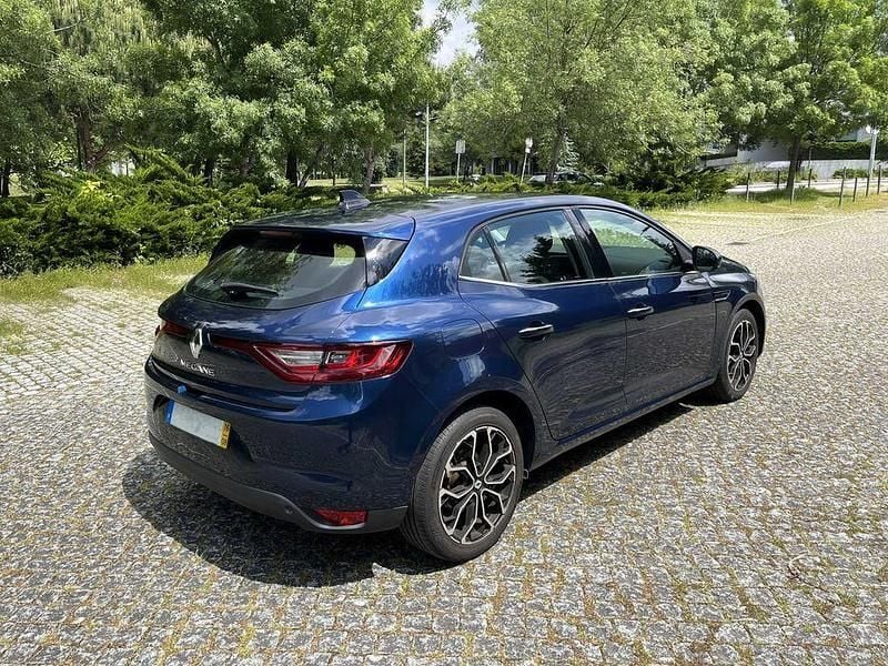Usado 2016 Renault Mégane III Zen Sedan | € 9.500 (Preço justo) - Imagem 1/4