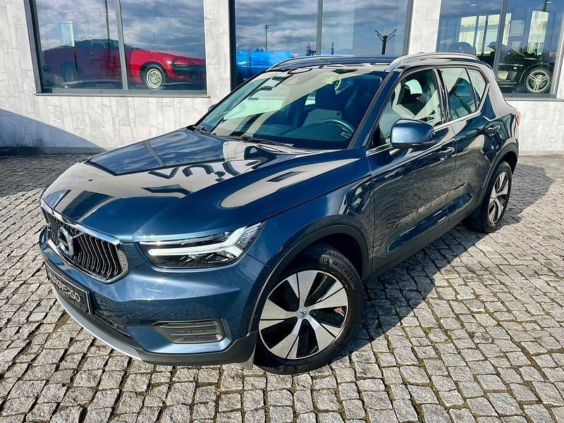 Usado Volvo XC40 Inscription 211 HP (155 kW) 2021 Azul SUV