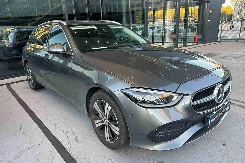 Cinzento Usado 2024 Mercedes C300 Carrinha | € 52.900 (Preço justo) - Imagem 1/4