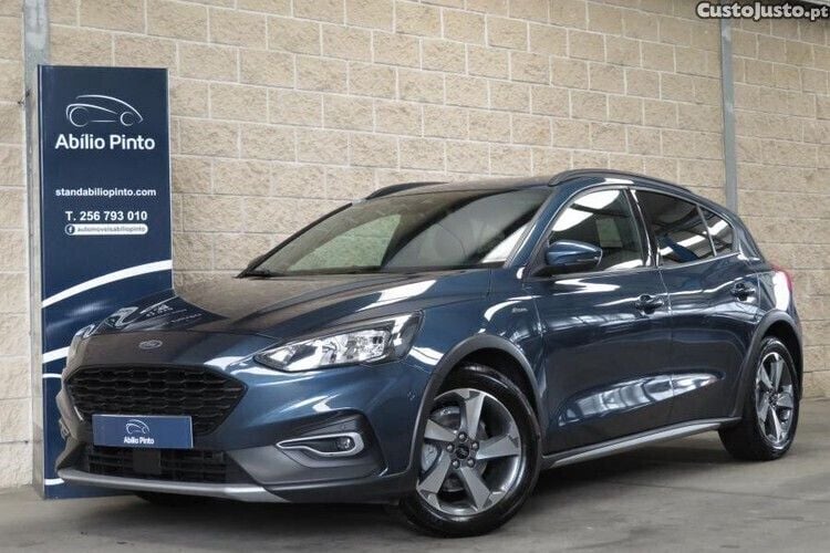 Azul Usado 2021 Ford Focus Active Sedan | € 17.890 (Bom preço) - Imagem 1/1