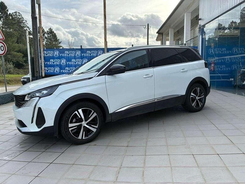 Branco Usado 2023 Peugeot 5008 GT SUV | € 29.900 (Super Preço) - Imagem 1/4